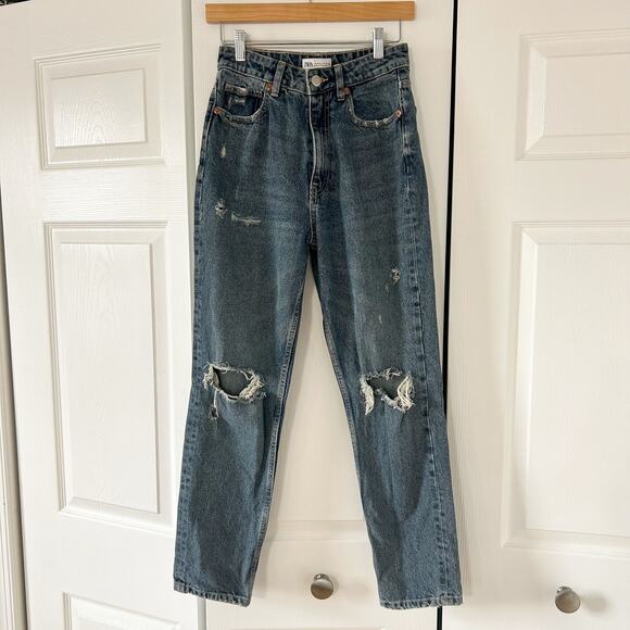 Zara Blue Distressed High Rise Mom Jeans Ripped Knees EUC Size 4 - Picture 6 of 7